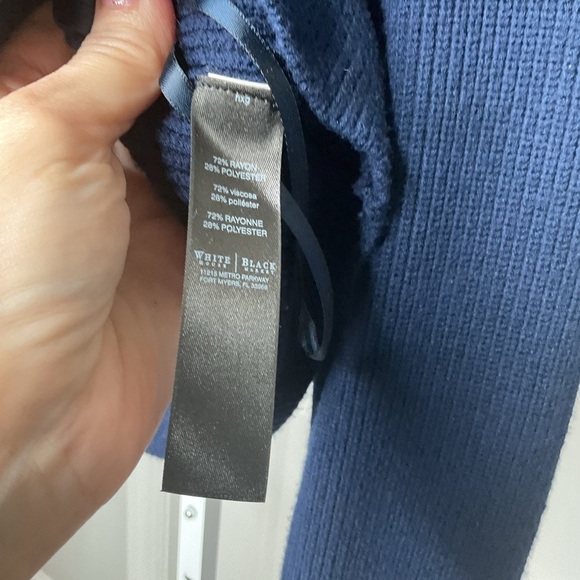 White House Black Market Crop Sweater, Navy, M - Picture 4 of 4